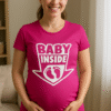 BABY INSIDE с крачета - Тениска за бременни