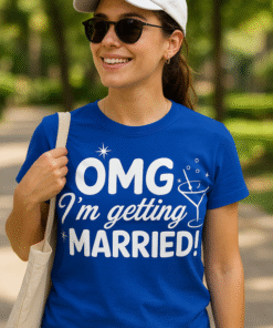 OMG I'm getting MARRIED! - Тениска